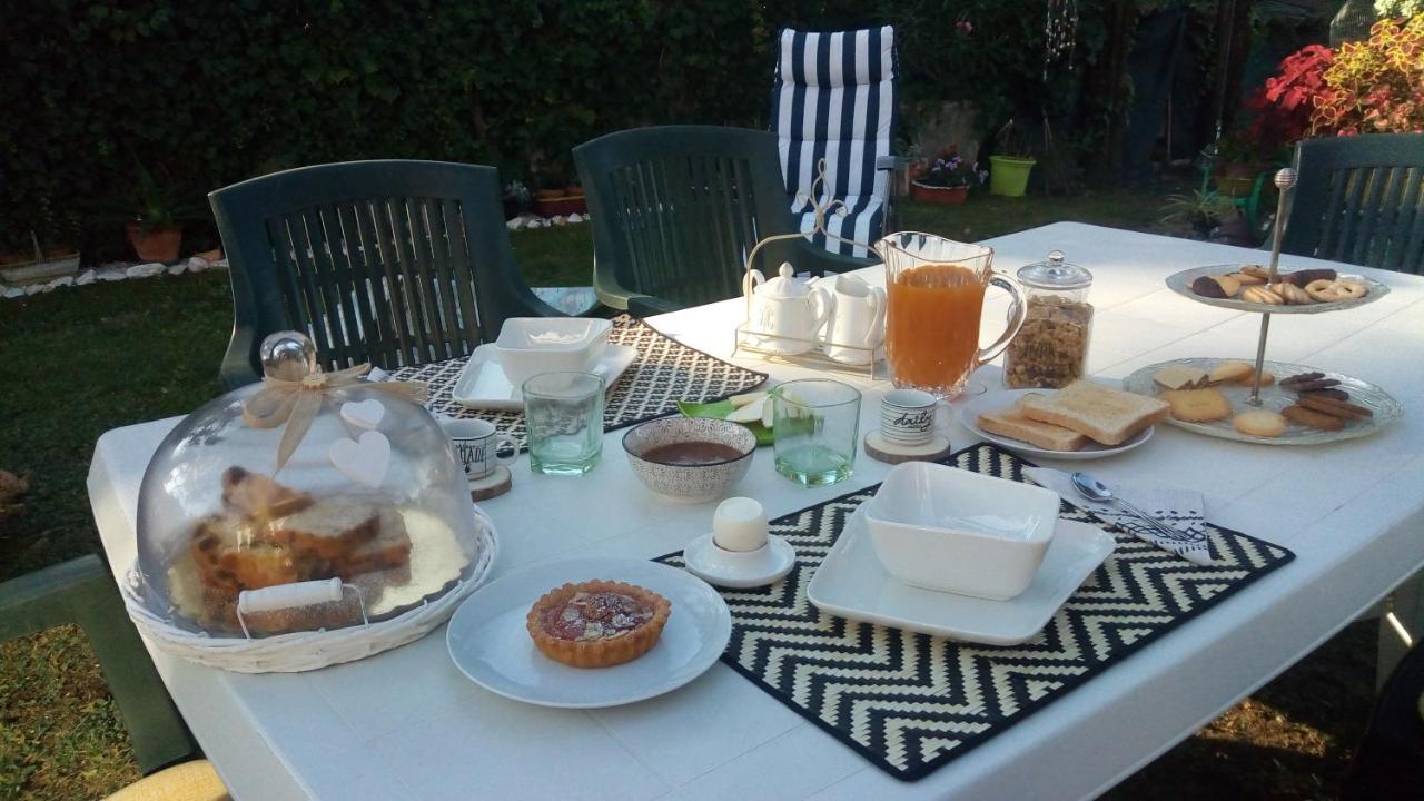 Nel Giardino Di Oz Acomodação com café da manhã Fornovo di Taro Exterior foto